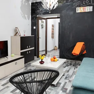https://old-city-apartment-river-view.bucharesthotelsnow.com